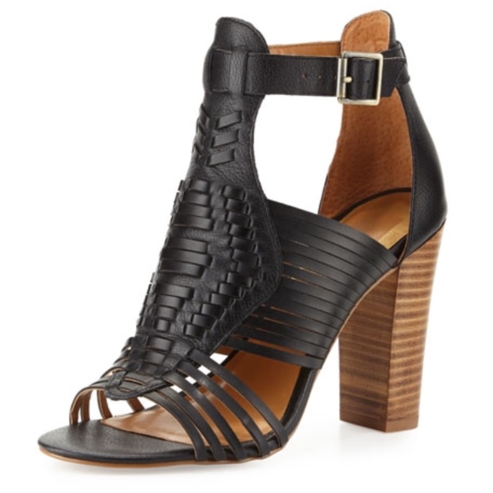 NWOT Dolce Vita Nyles Woven Leather Sandal